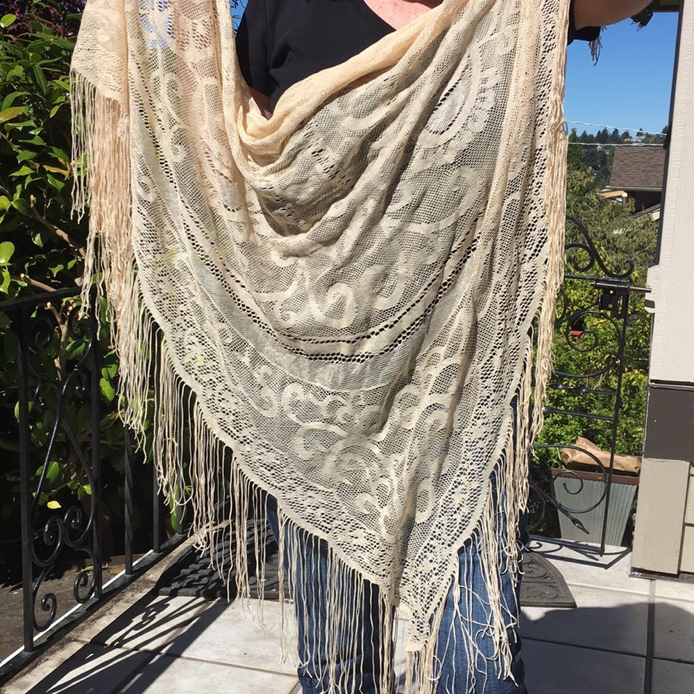 Natural fringe Shuffle scarf